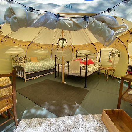 Hotel Secret Garden Glamping Lymington Exteriér fotografie
