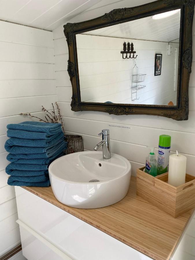 Hotel Secret Garden Glamping Lymington Exteriér fotografie