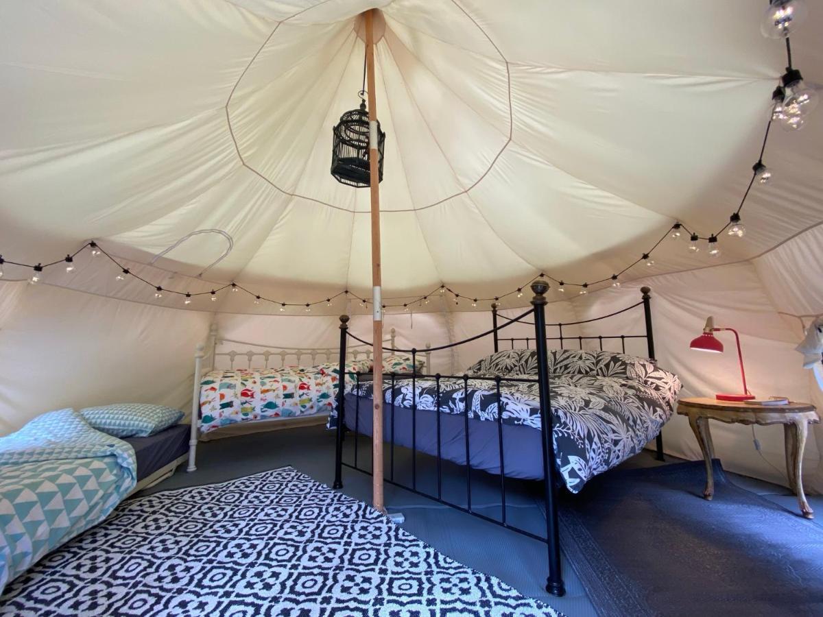 Hotel Secret Garden Glamping Lymington Exteriér fotografie