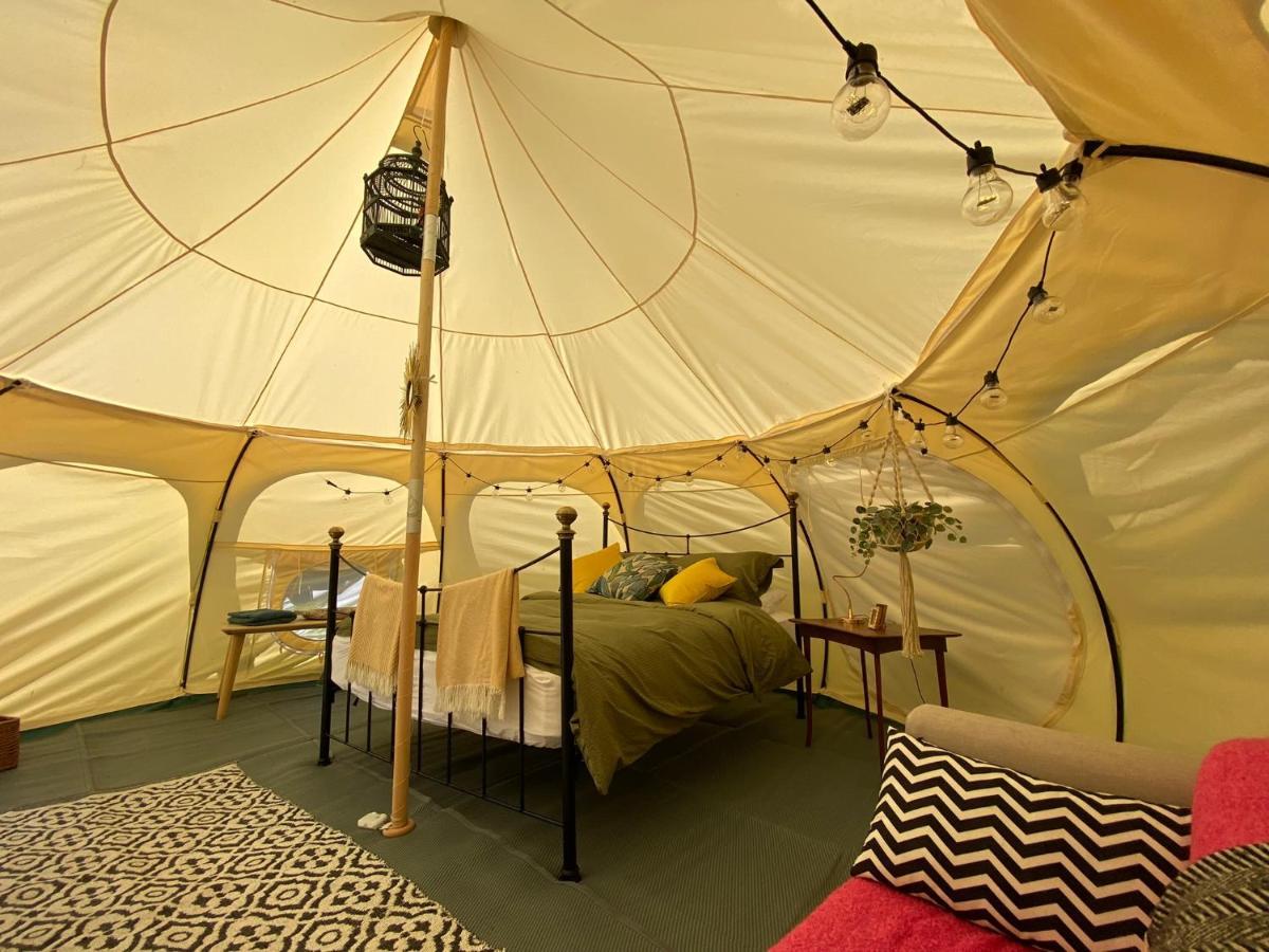 Hotel Secret Garden Glamping Lymington Exteriér fotografie