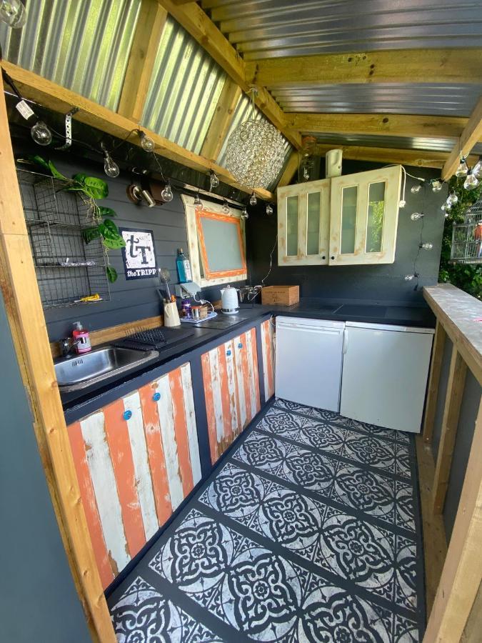 Hotel Secret Garden Glamping Lymington Exteriér fotografie